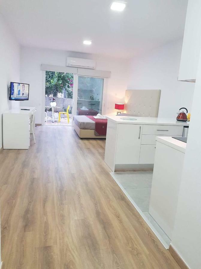 Ground Floor Studio Пафос Екстер'єр фото
